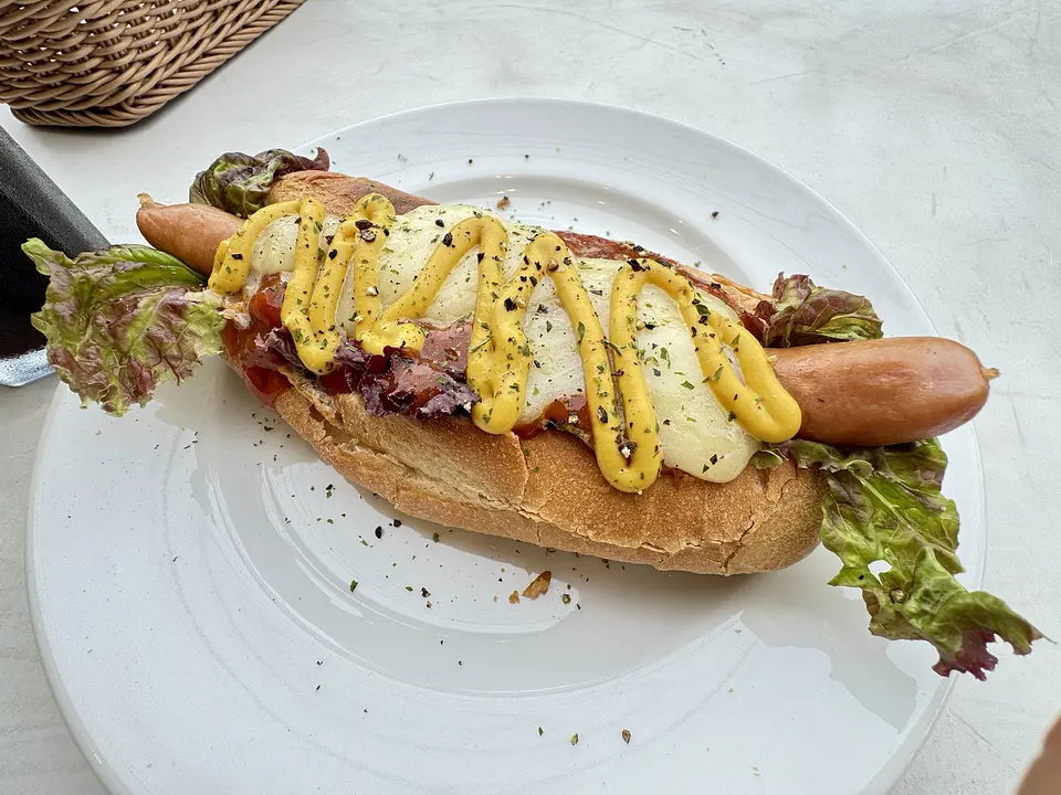 yokohama-market-terrace-cafe-hot-dog