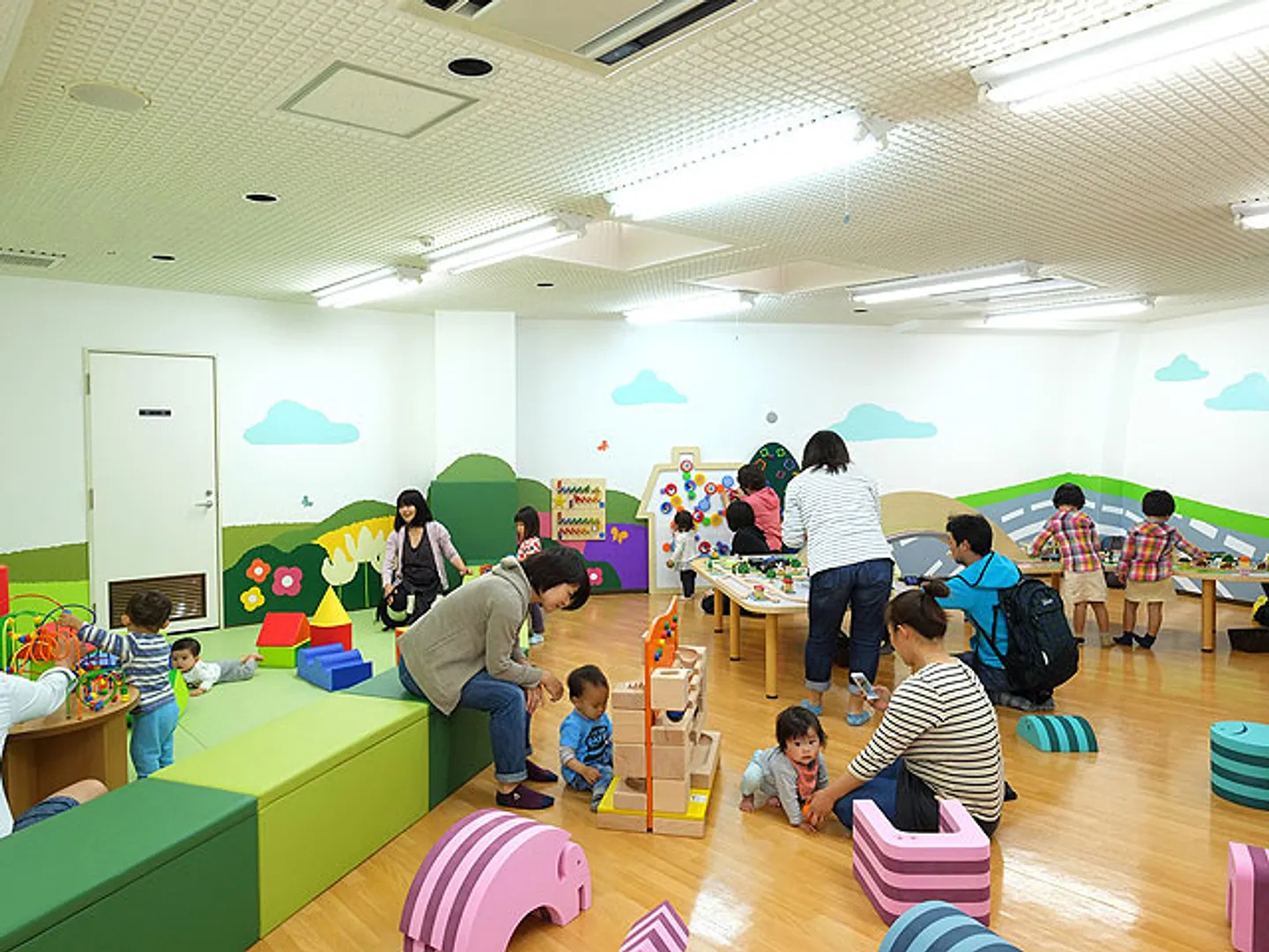 子どもの遊び場(交通展示館)