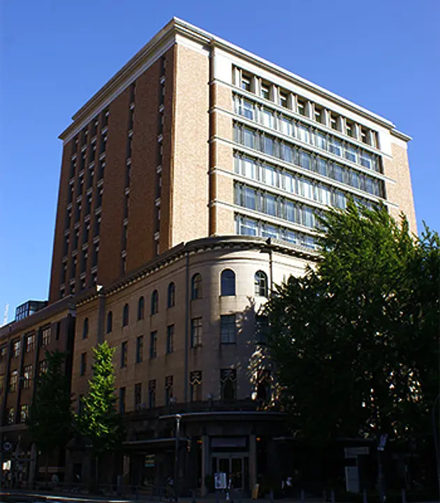横浜情報文化センター.jpg