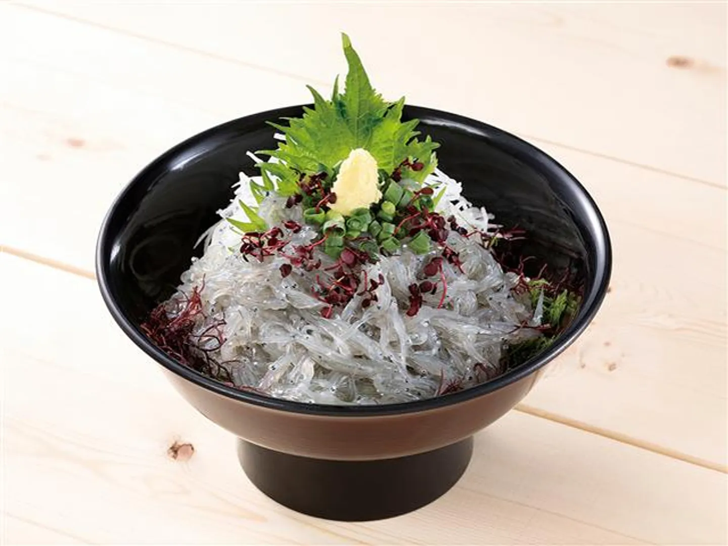 生しらす丼