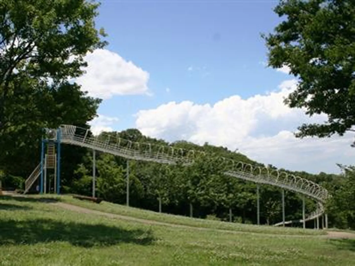 風のすべり台