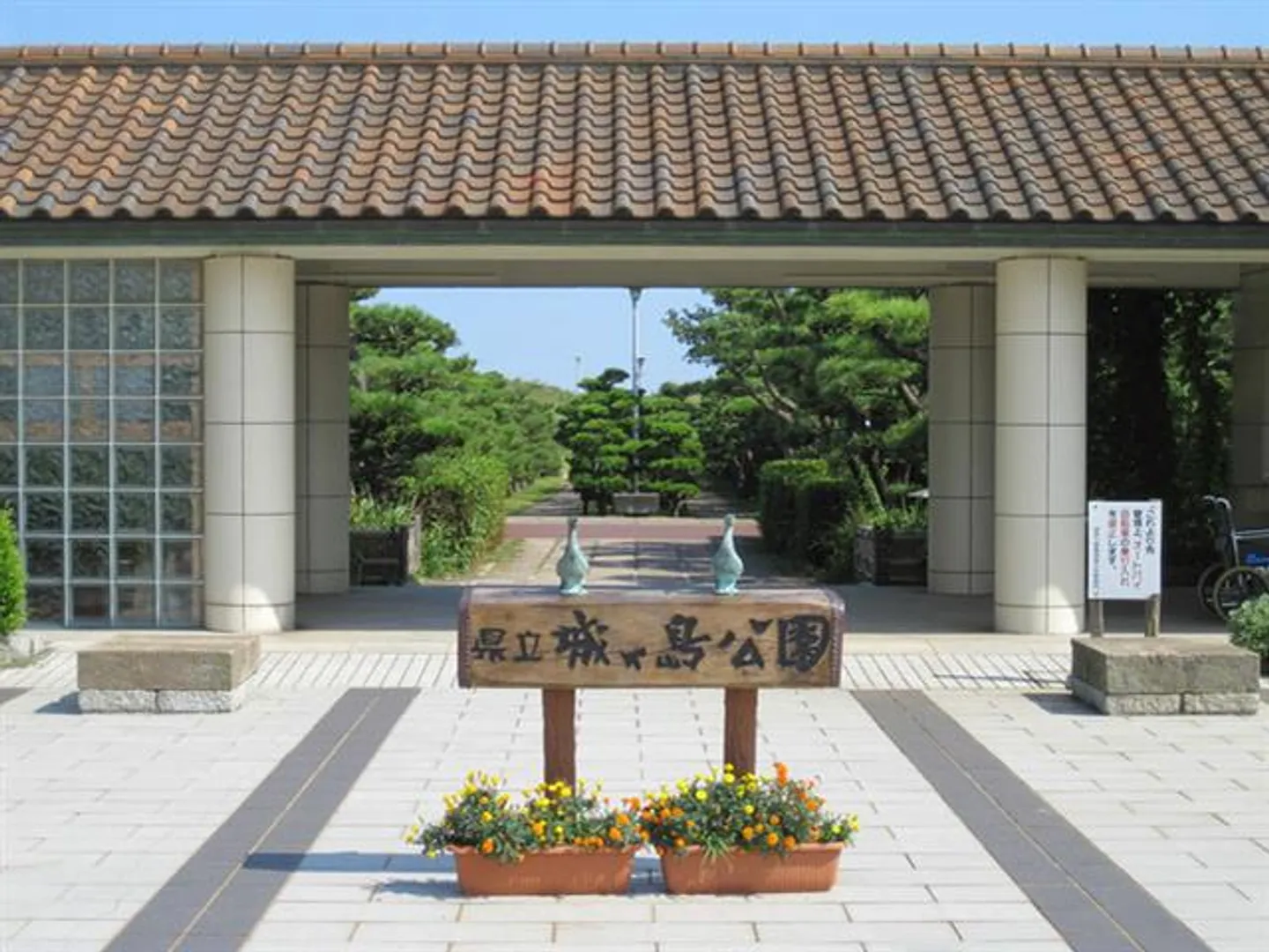 A1803320b.jpg