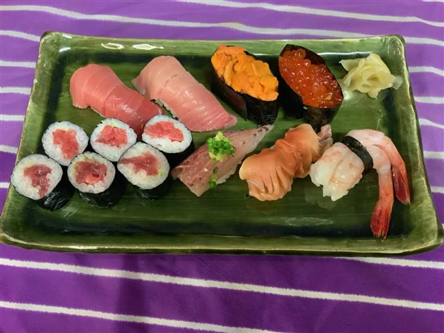 特上寿司、こだわりのネタとカマドで炊いたシャリ