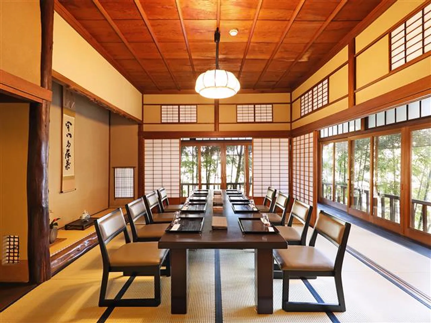 広間