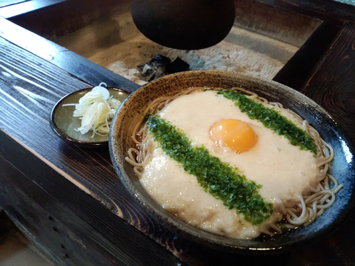 とろろそば(温)