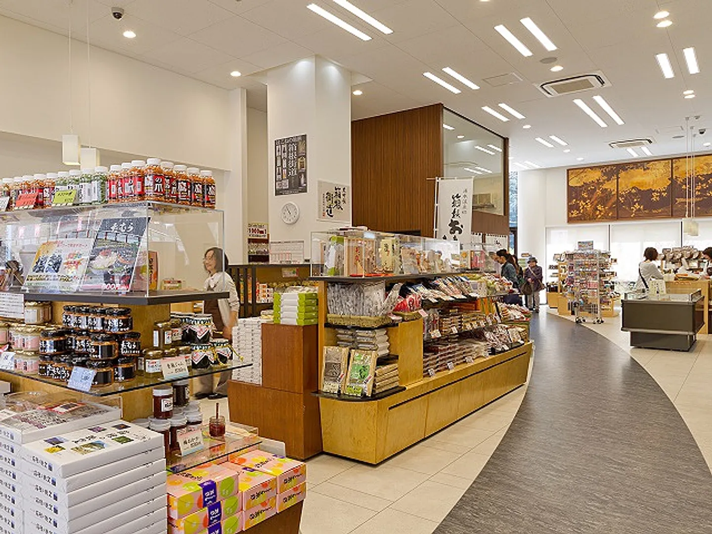 店内1階