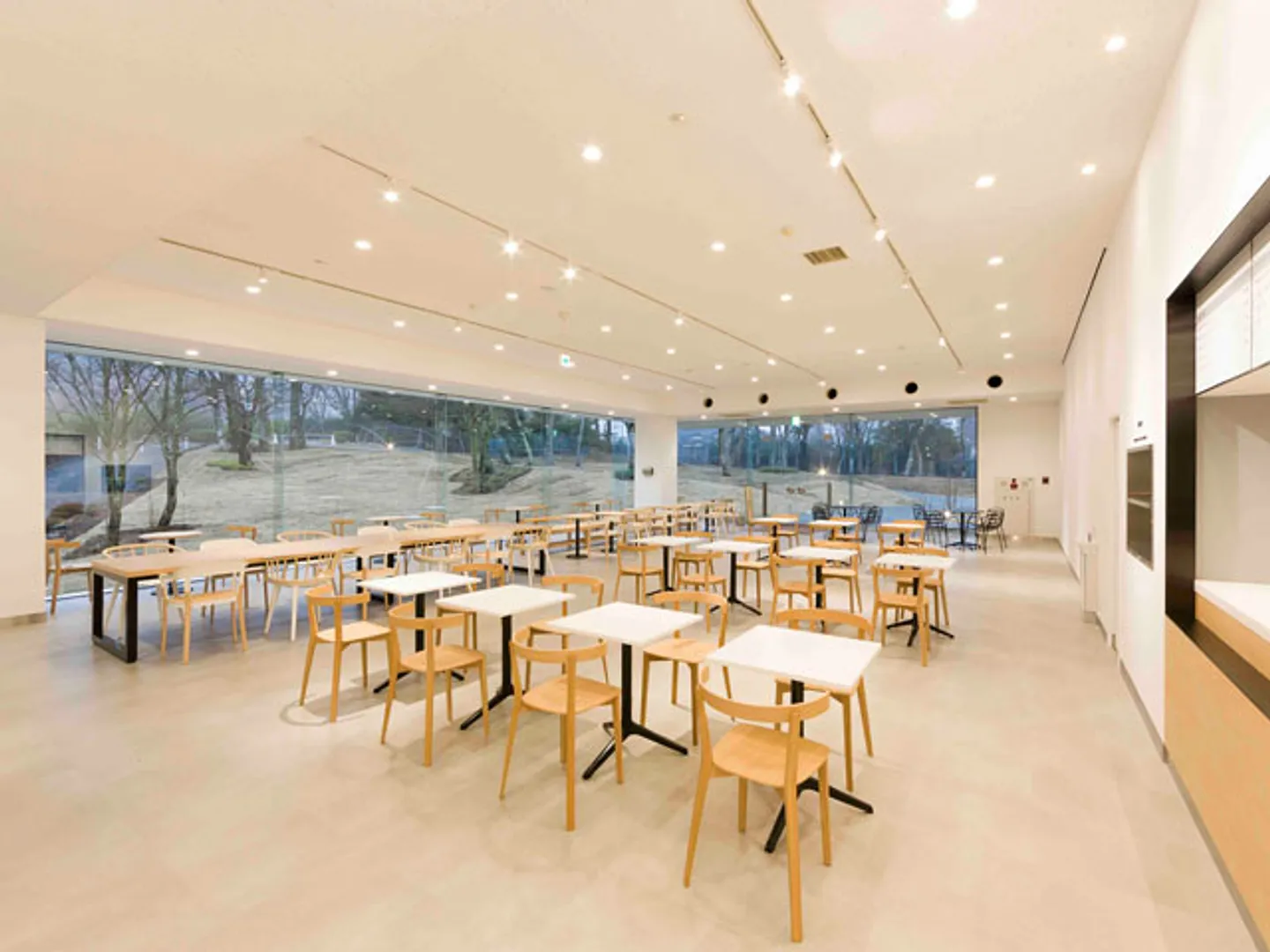 カフェ店内