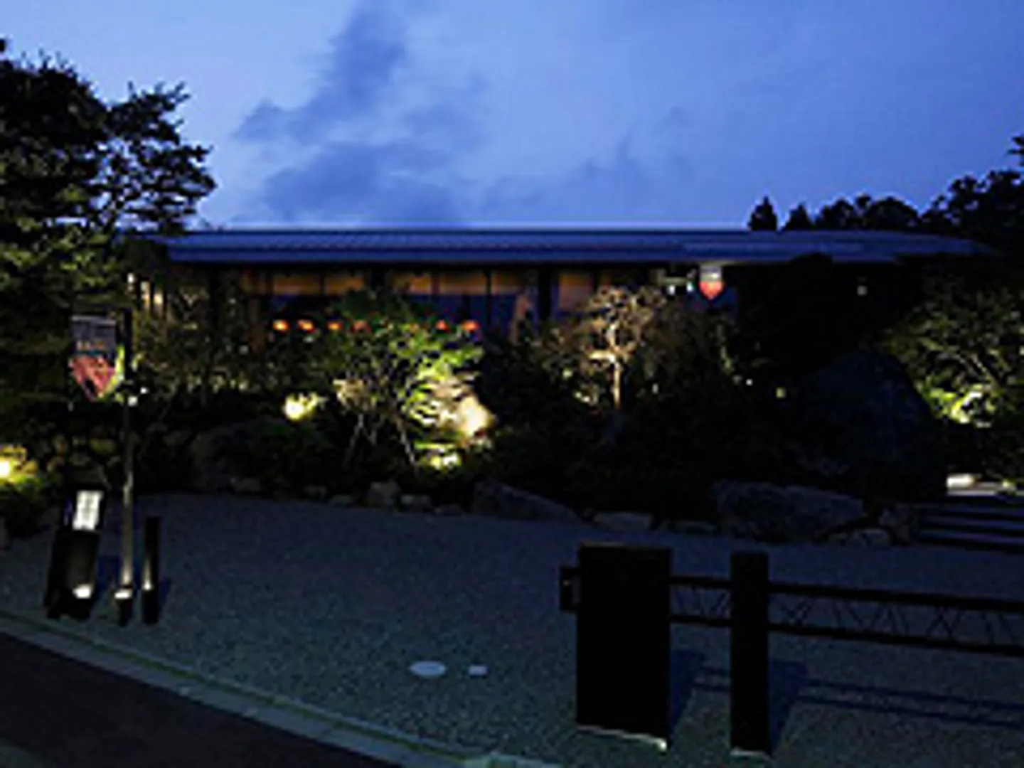 J0080376a.jpg