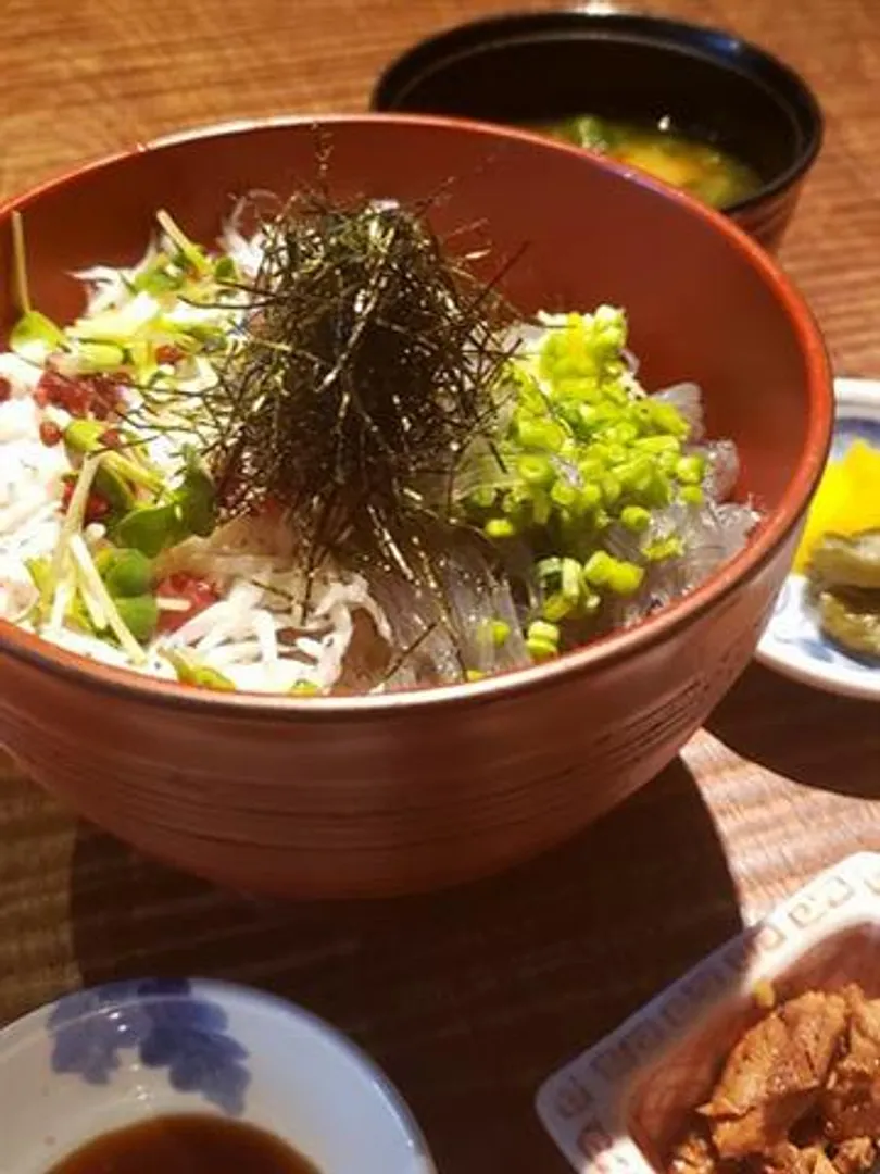 海鮮丼