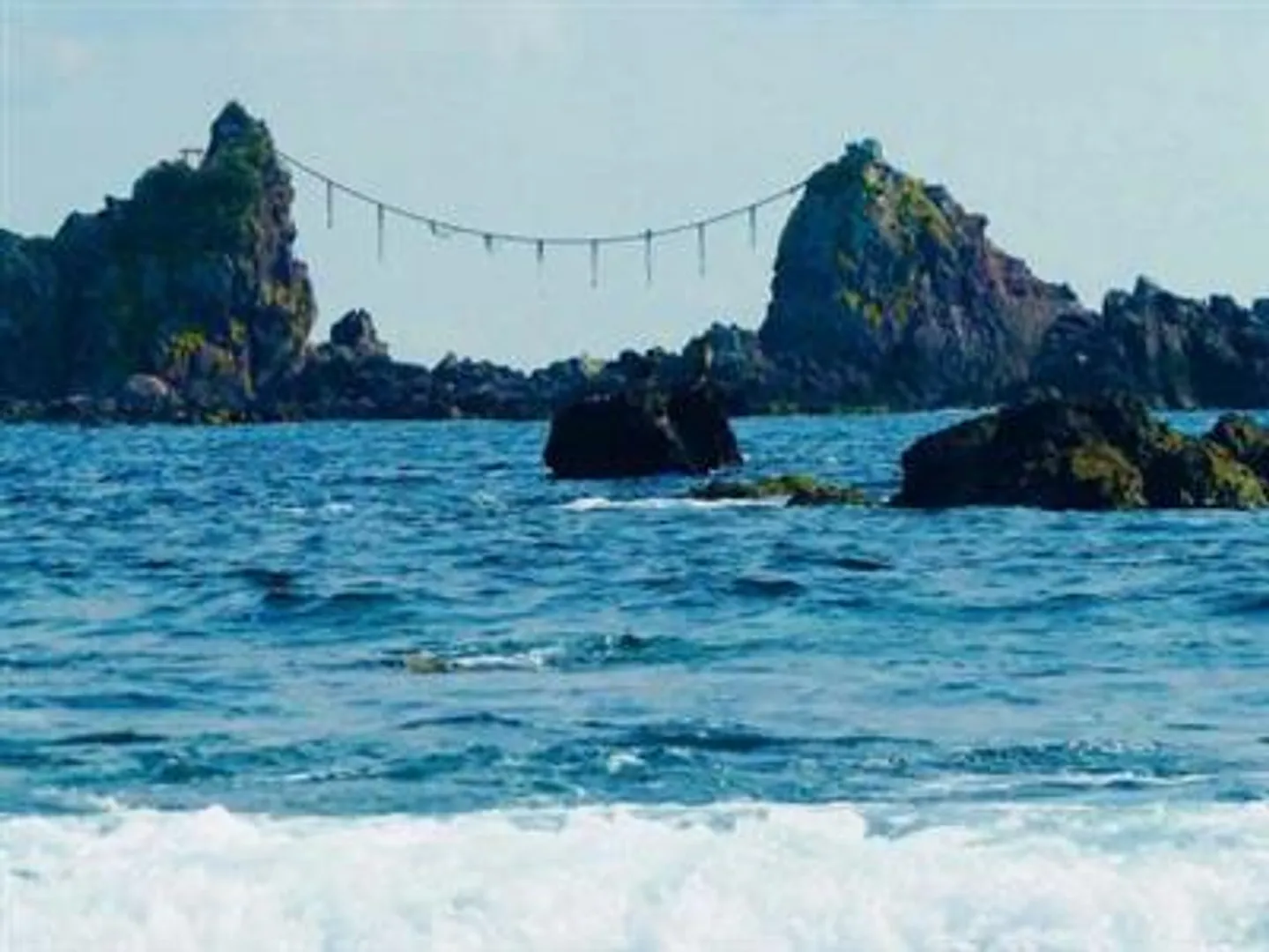 ケープ真鶴より臨む三ツ石海岸