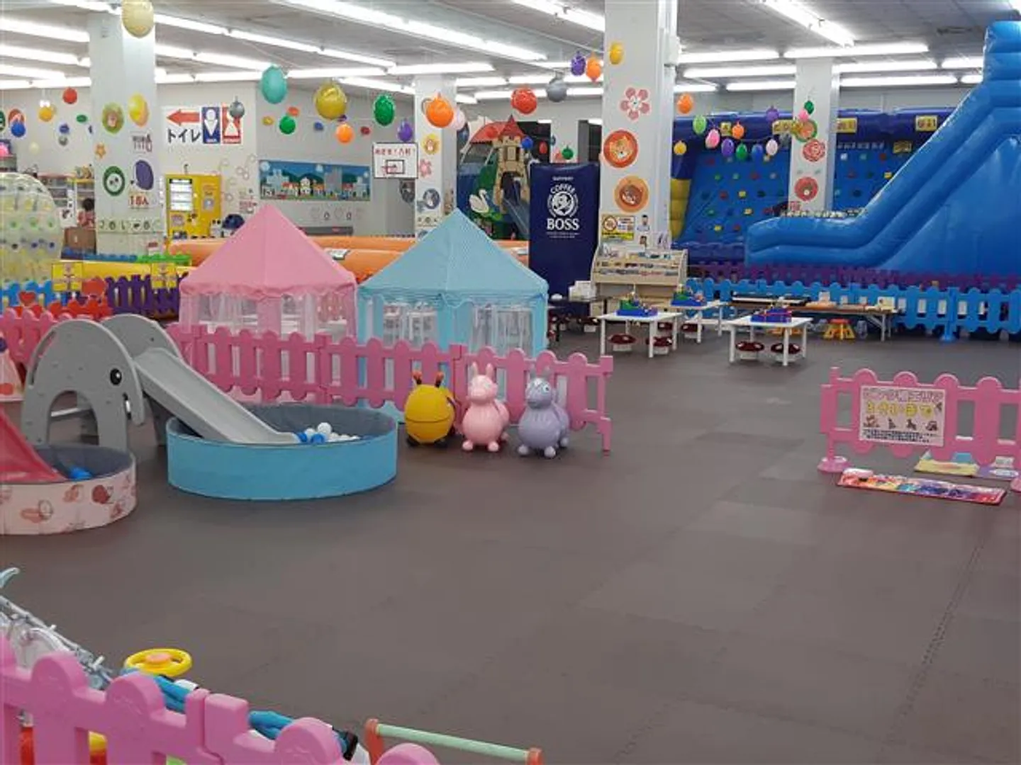 乳幼児も楽しめるキッズコーナー