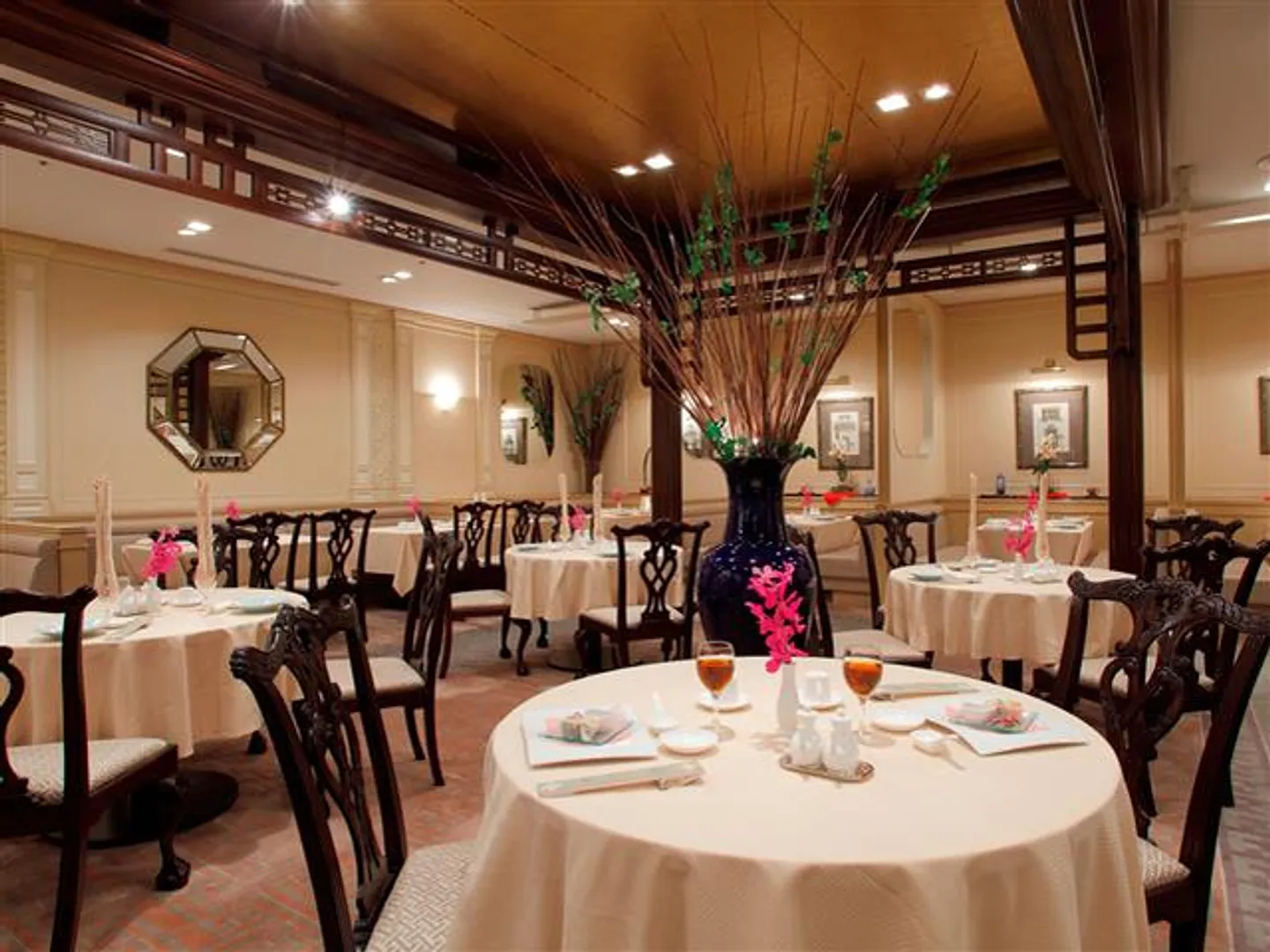 中国料理嘉宮店内