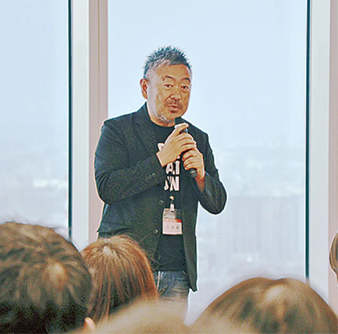講演をする伊藤さん