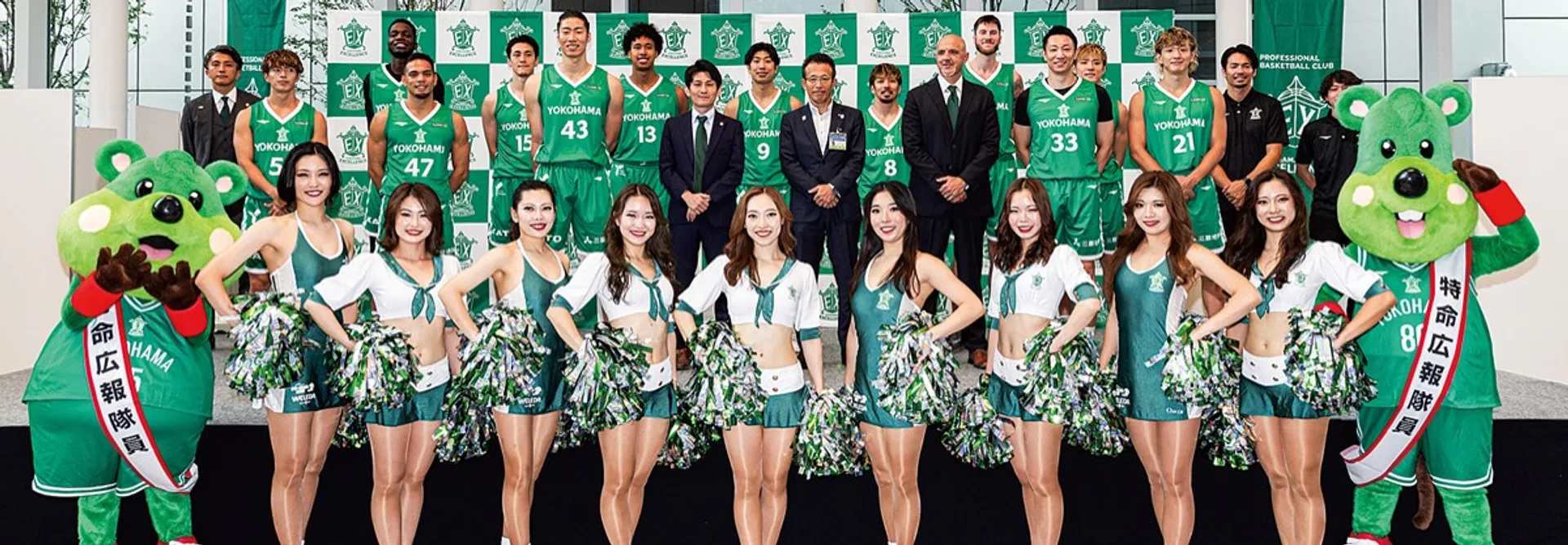 選手やチア、スタッフらチーム一丸となって目標達成を目指す