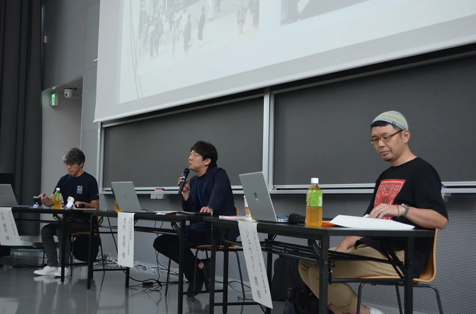 シュウマイを知り尽くす講師３人（右からシュウマイ潤さん、西村浩明さん、山本篤史さん）