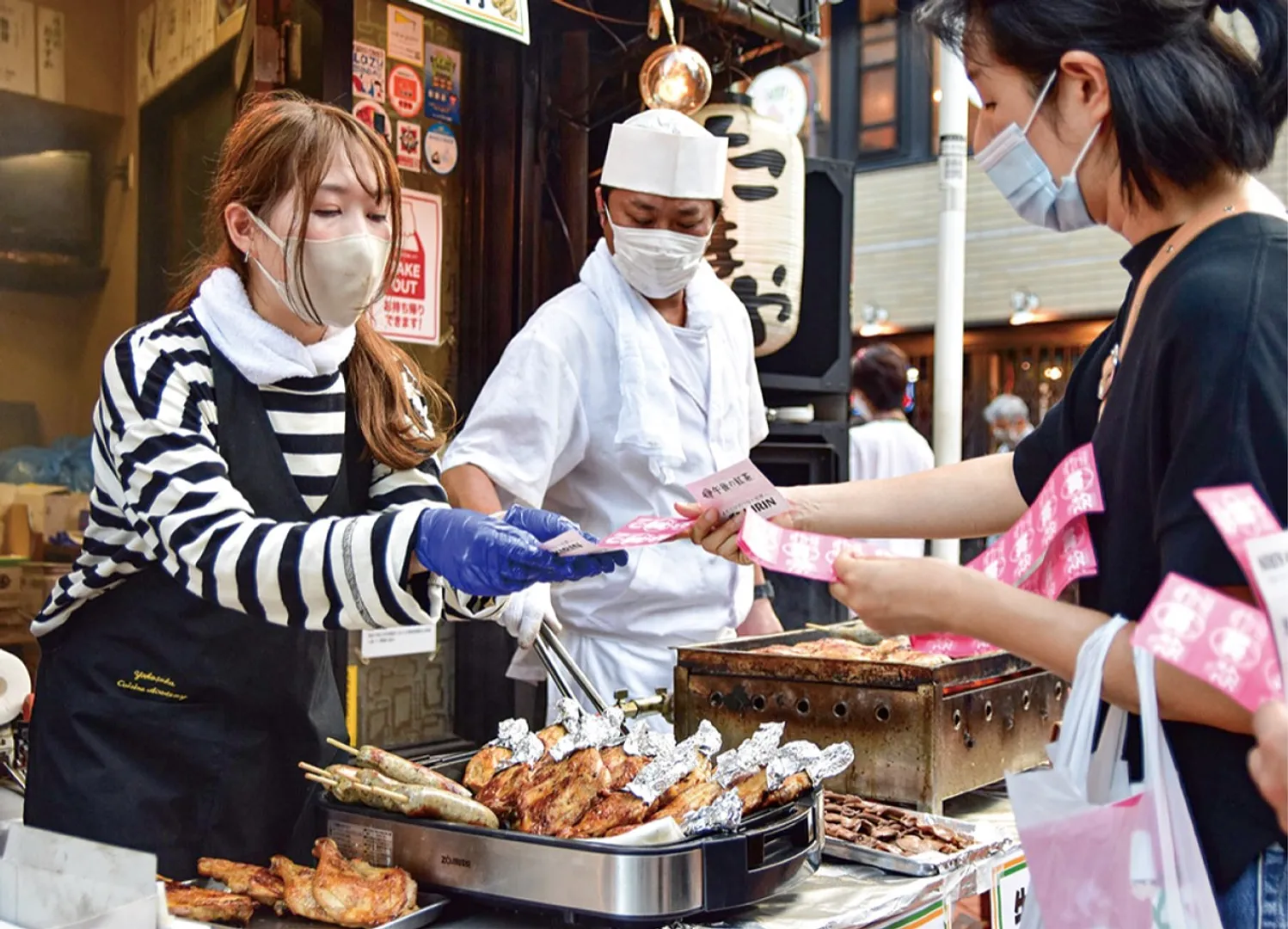 気になっていたお店の味を試すチャンス（写真は過去開催時の様子＝元町クラフトマンシップ・ストリート提供）