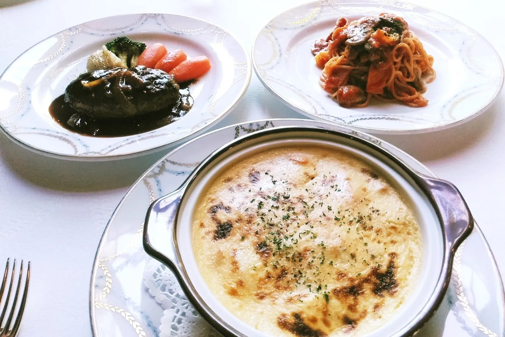 カフェで人気の３大メニュー