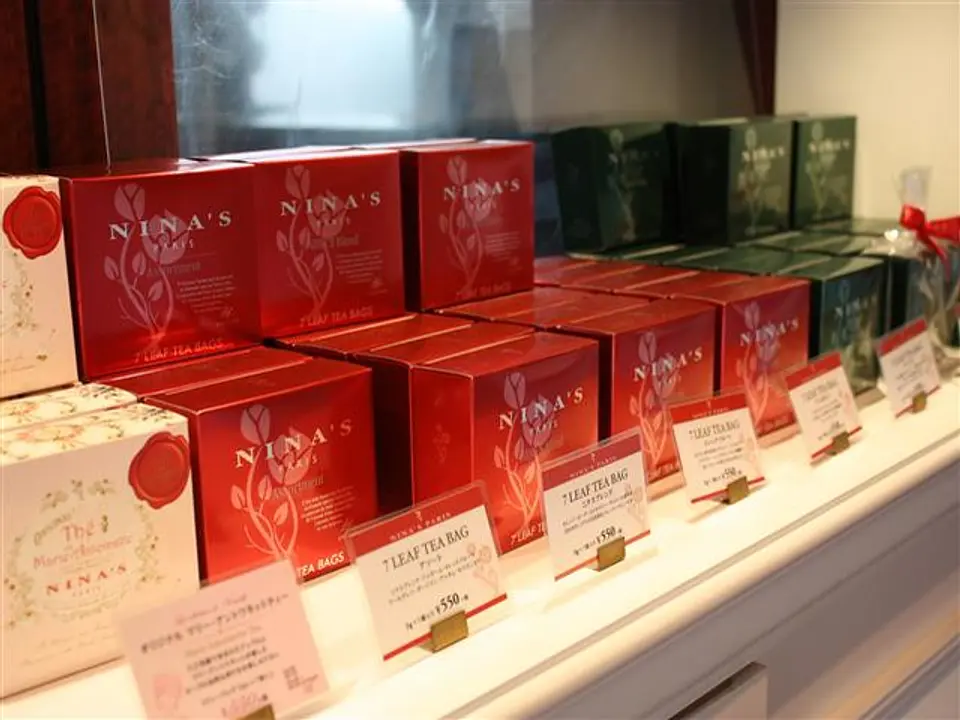 多彩な紅茶は購入もできる