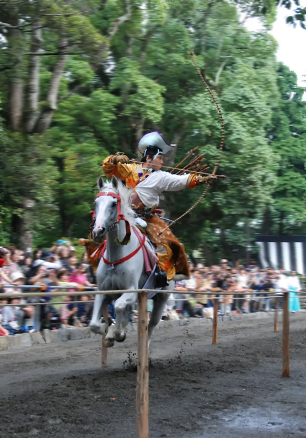 超希少　流鏑馬神事　鷲宮八幡宮　額入り當り的　です。 超希少 流鏑馬神事 鷲宮八幡宮 額入り當り的 です。