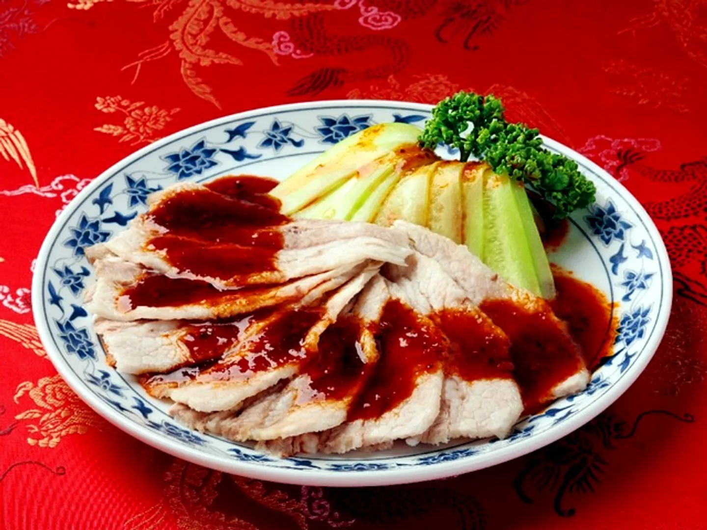 豚肉の薄切り辛味ニンニクソース掛け (小)2400円