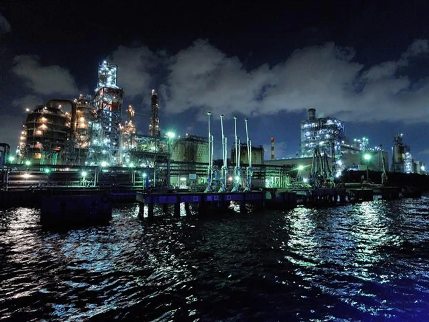 ⚓港夜景⚓ af0d71418d19ac62f625c3c0368290